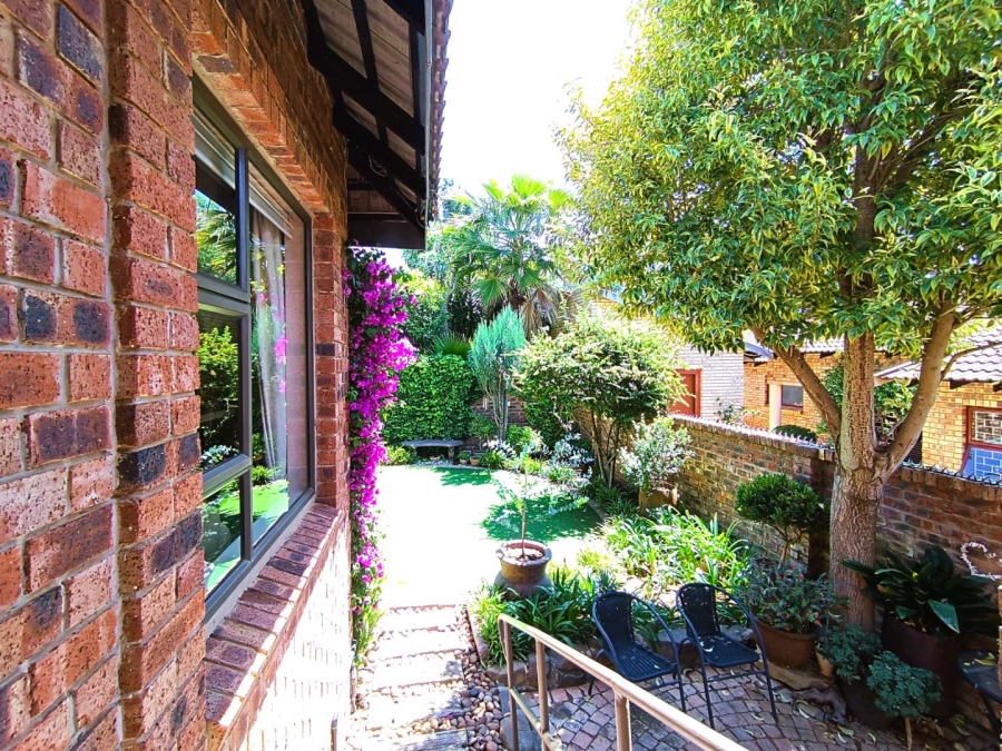 4 Bedroom Property for Sale in Pentagon Park Free State